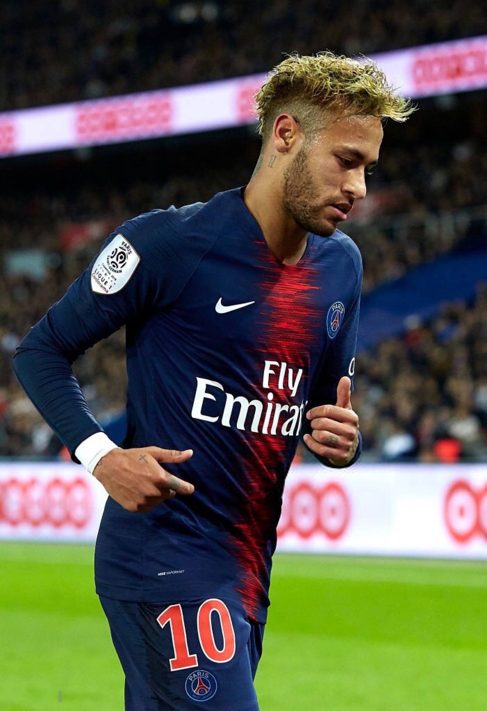 荷兰vs立陶宛：范戴克、德利赫特、哈维-西蒙斯首发