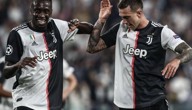 哈特11中8轰21分6板，本赛季首发9场取得8胜1负