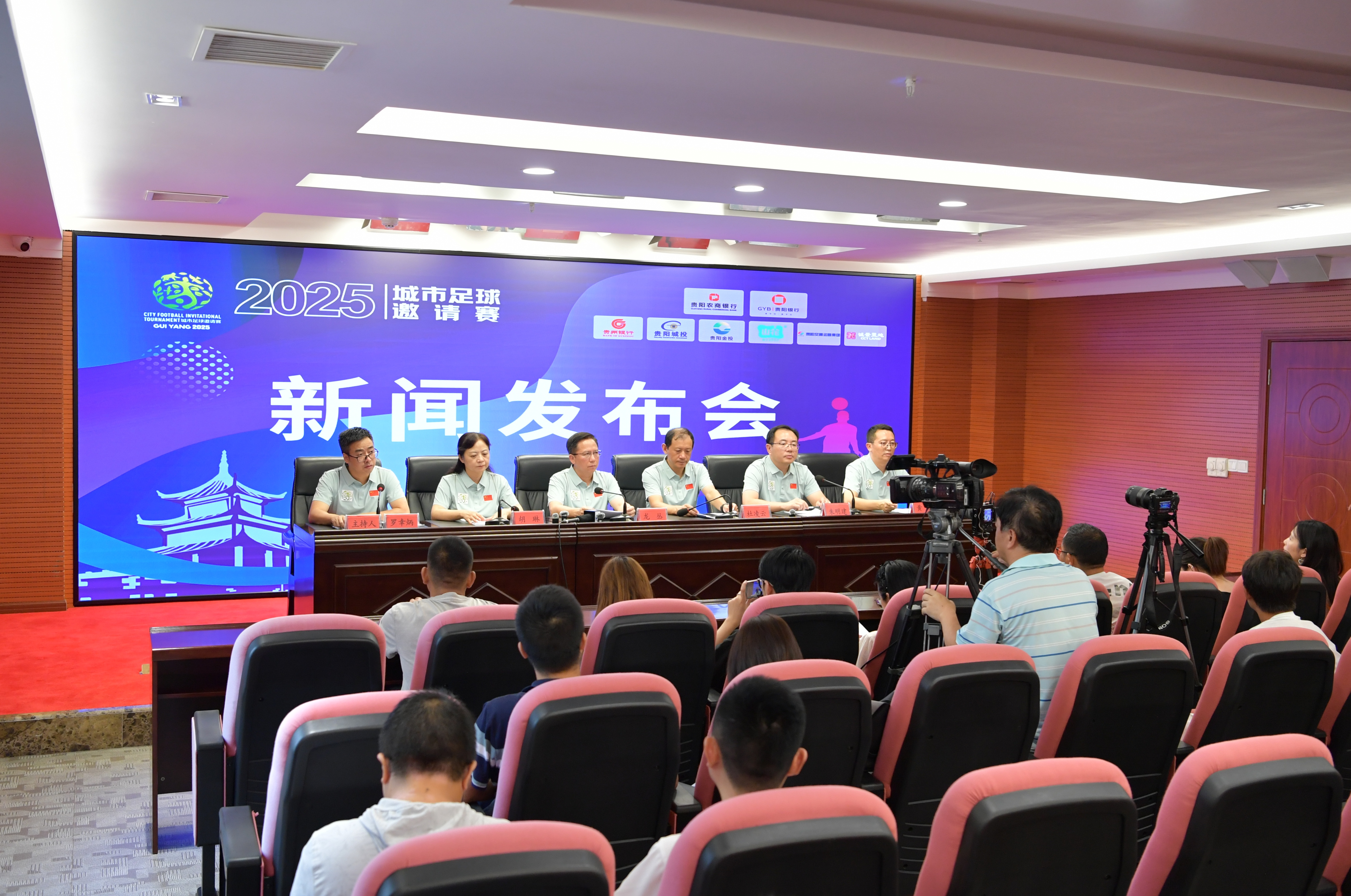 德转更新后英超U21球员身价TOP10：埃斯特旺8000万欧元第1